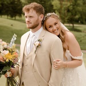 Meet your Posher, Ava